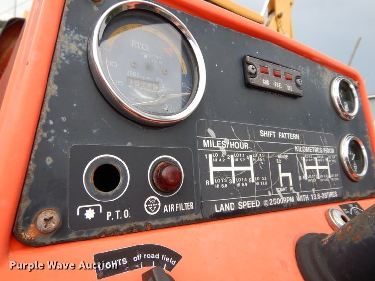 image for item HY9518 1982 Allis Chalmers 6140  tractor