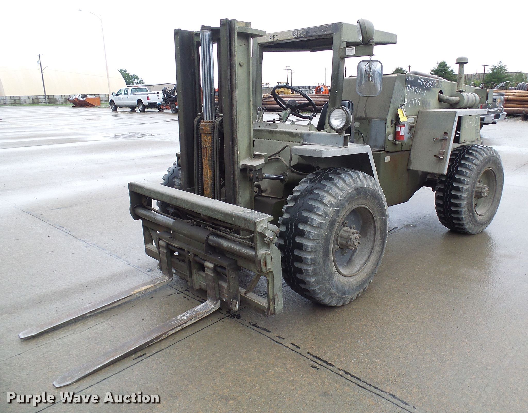 J I Case M4K forklift in Marshall, MO Item DG1999 sold Purple Wave
