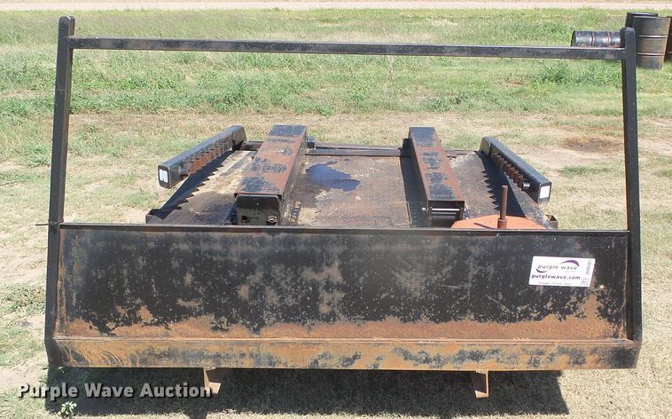 image for item DD0387 DewEze 660 hydraulic bale bed
