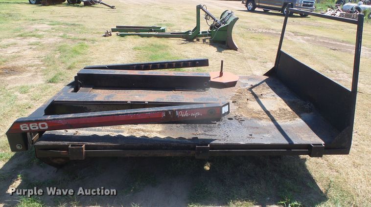 image for item DD0387 DewEze 660 hydraulic bale bed