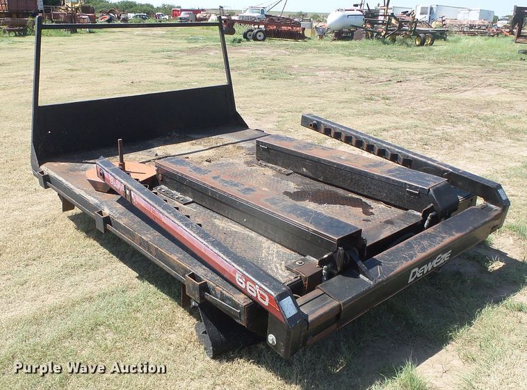 image for item DD0387 DewEze 660 hydraulic bale bed