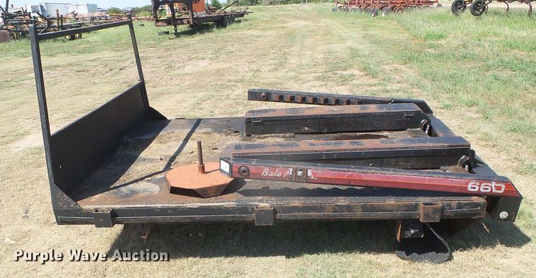 image for item DD0387 DewEze 660 hydraulic bale bed