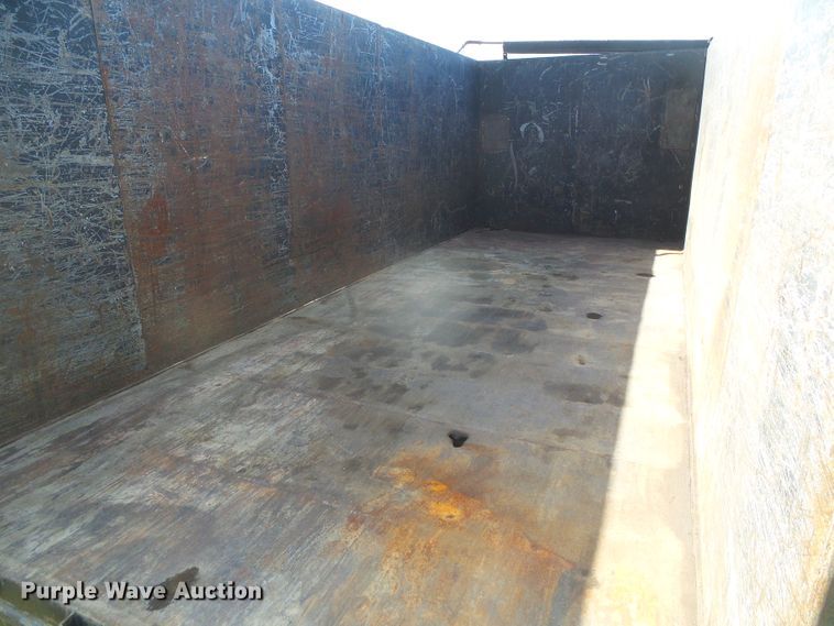 image for item DD0397 2006 Parker Trailer dump trailer