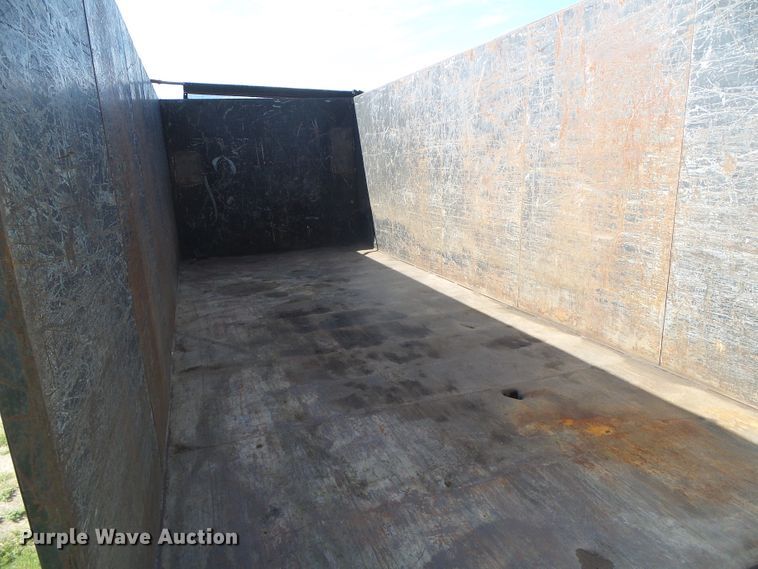 image for item DD0397 2006 Parker Trailer dump trailer