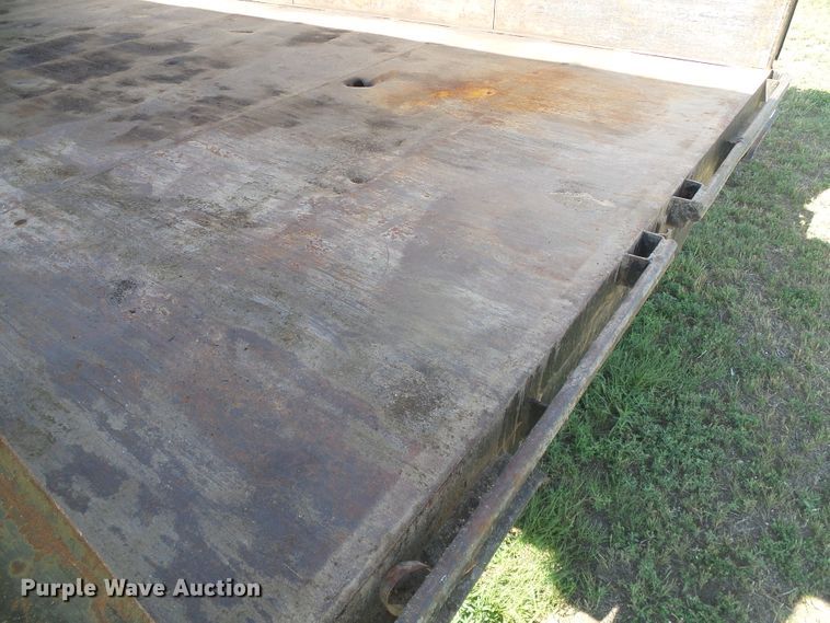 image for item DD0397 2006 Parker Trailer dump trailer