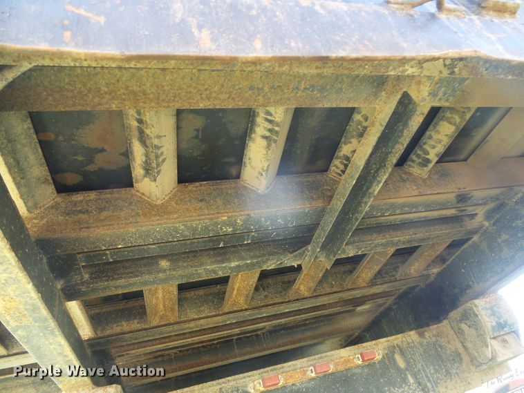 image for item DD0397 2006 Parker Trailer dump trailer