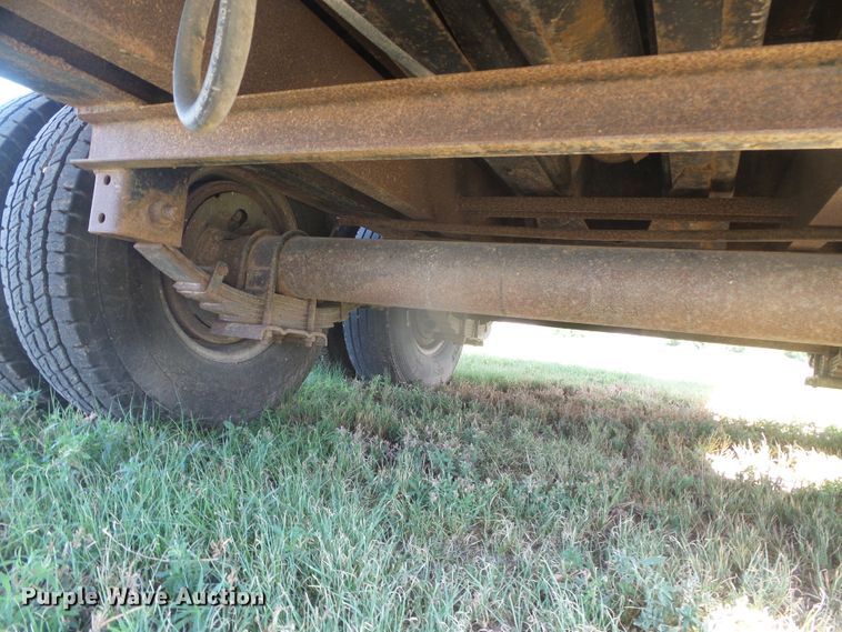 image for item DD0397 2006 Parker Trailer dump trailer