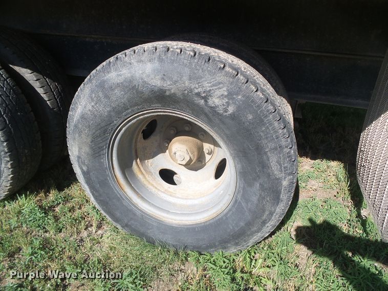 image for item DD0397 2006 Parker Trailer dump trailer