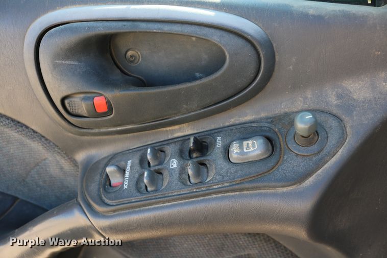 image for item DD5399 1999 Pontiac Grand AM SE