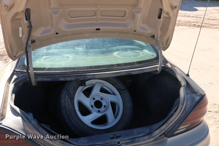 image for item DD5399 1999 Pontiac Grand AM SE