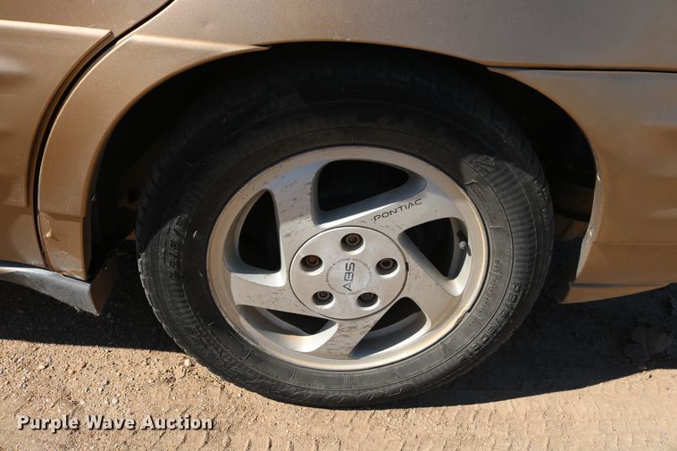 image for item DD5399 1999 Pontiac Grand AM SE