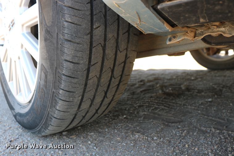 image for item DD5400 2005 Lincoln Town Car