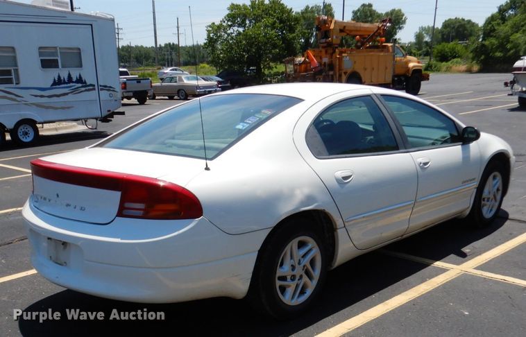 image for item DE2454 2000 Dodge Intrepid