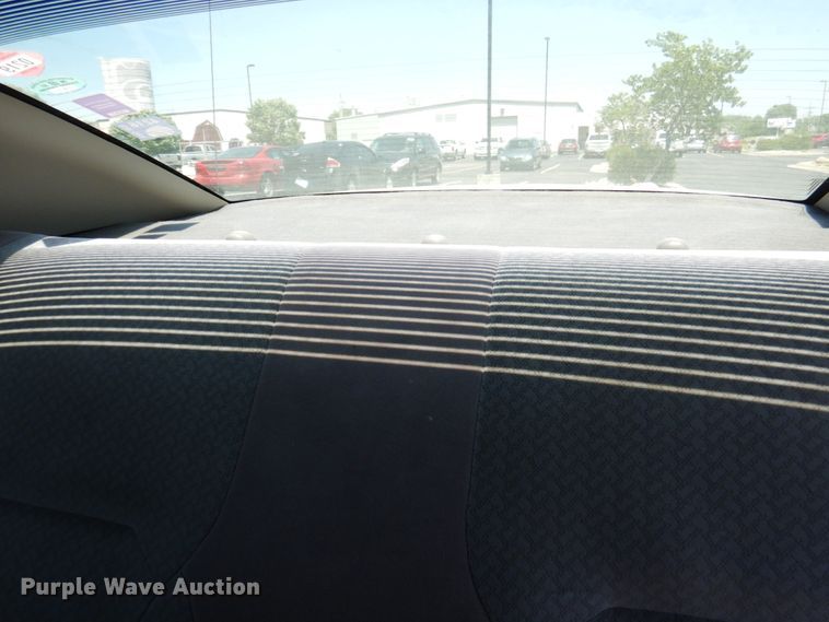 image for item DE2454 2000 Dodge Intrepid