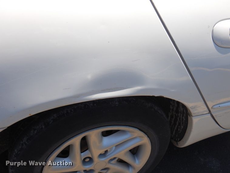 image for item DE2454 2000 Dodge Intrepid