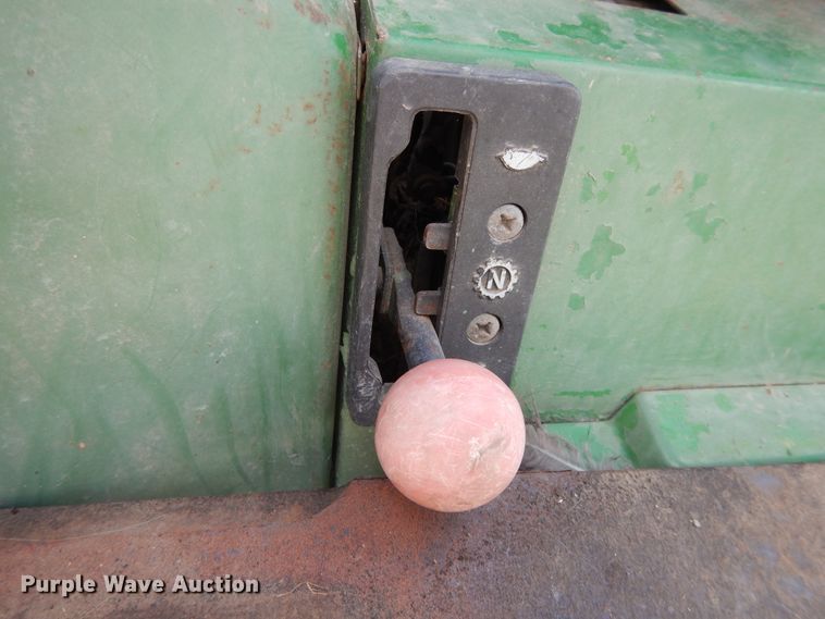 image for item DF5237 John Deere 855  tractor