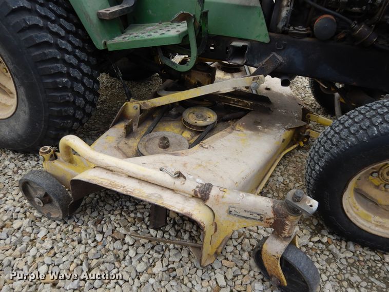 image for item DF5237 John Deere 855  tractor