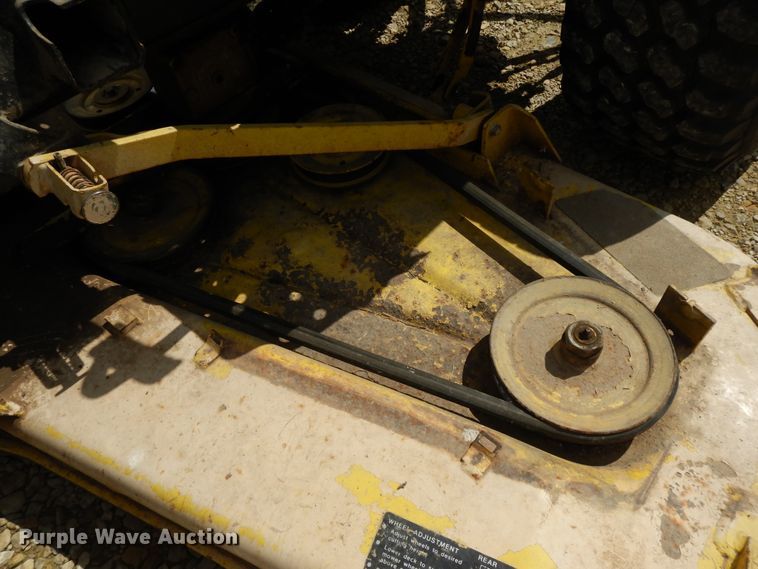 image for item DF5237 John Deere 855  tractor