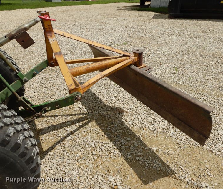 image for item DF5237 John Deere 855  tractor