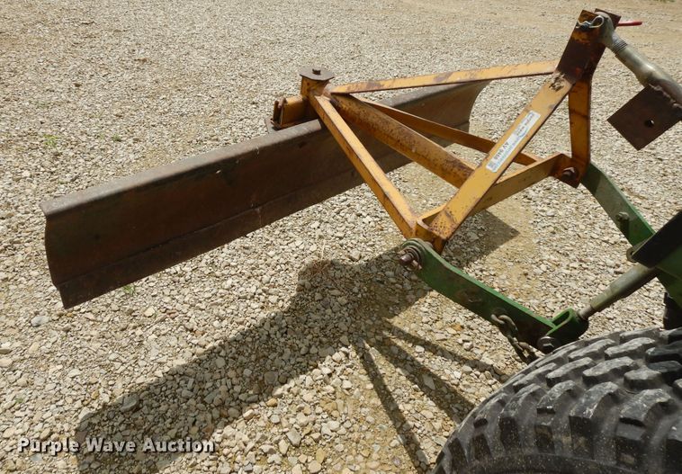 image for item DF5237 John Deere 855  tractor