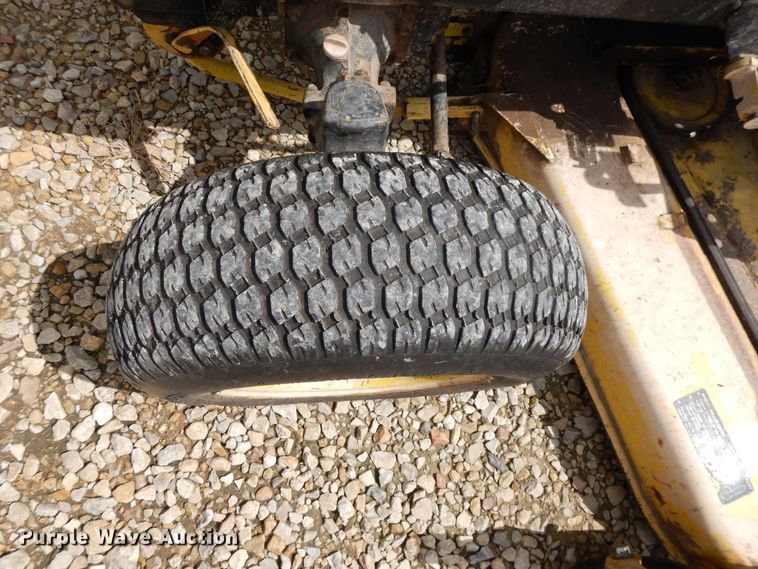 image for item DF5237 John Deere 855  tractor