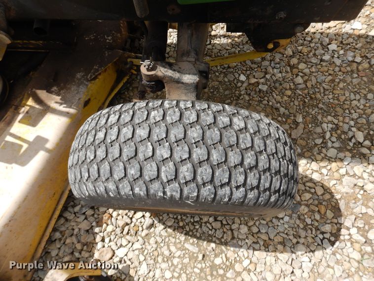 image for item DF5237 John Deere 855  tractor