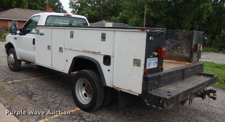 image for item DF5238 1999 Ford F450 Super Duty  utility truck