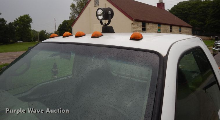 image for item DF5238 1999 Ford F450 Super Duty  utility truck