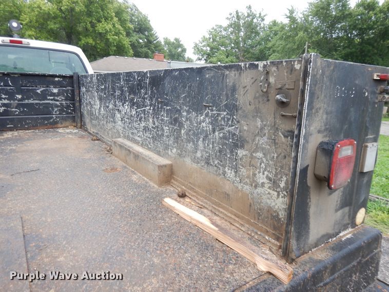 image for item DF5238 1999 Ford F450 Super Duty  utility truck