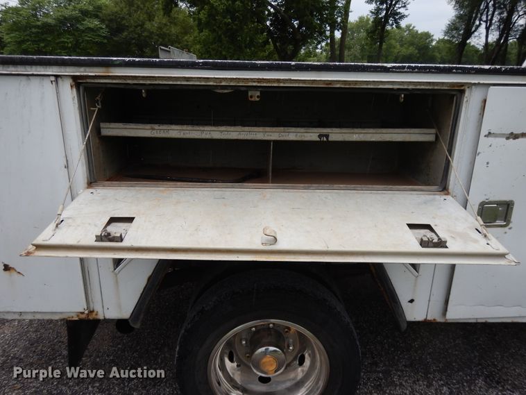 image for item DF5238 1999 Ford F450 Super Duty  utility truck