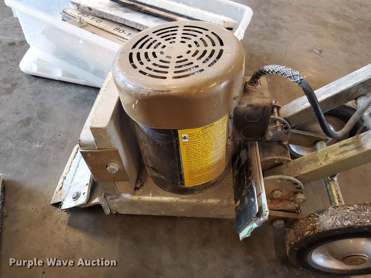 image for item DF7534 Flooring tools