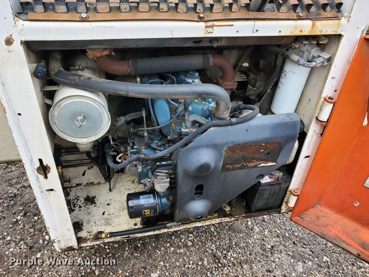 image for item DF7535 Bobcat 743B  skid steer loader