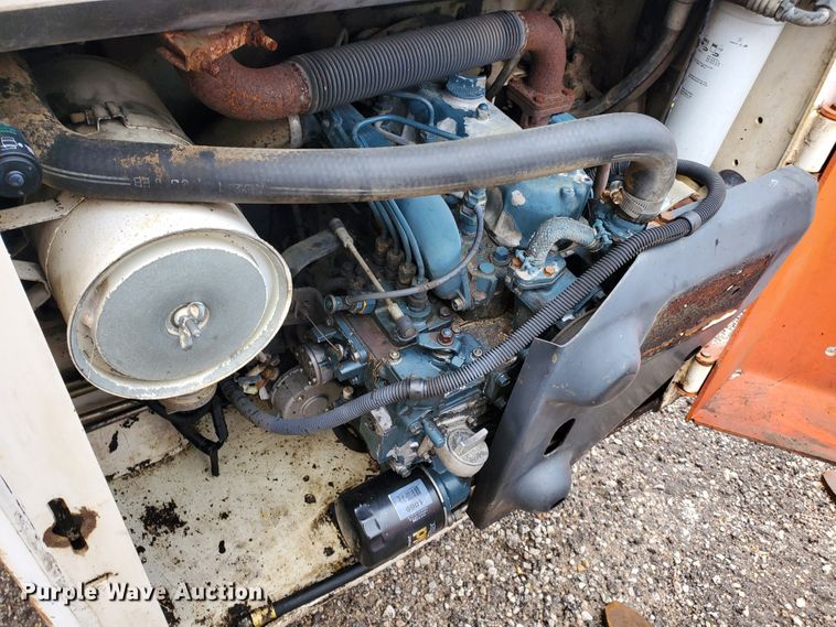 image for item DF7535 Bobcat 743B  skid steer loader