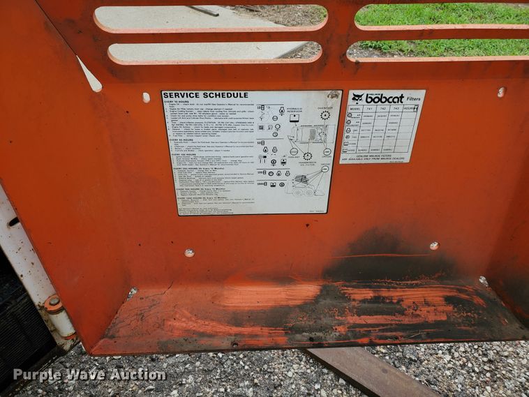 image for item DF7535 Bobcat 743B  skid steer loader
