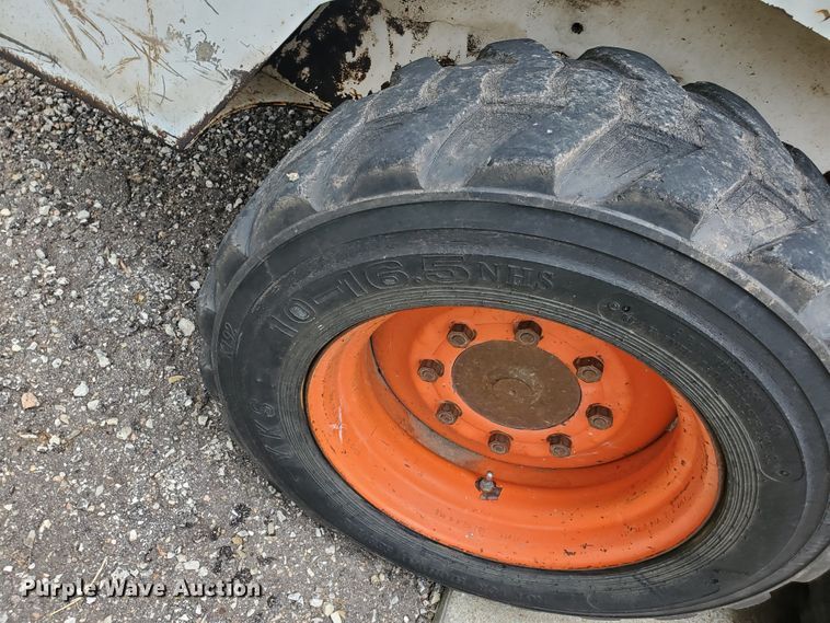 image for item DF7535 Bobcat 743B  skid steer loader