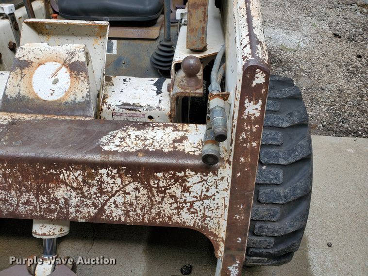 image for item DF7535 Bobcat 743B  skid steer loader