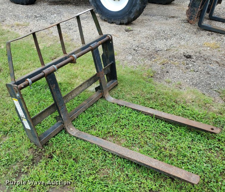 image for item DF7536 Farm Star skid steer pallet forks