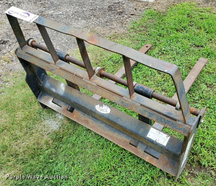 image for item DF7536 Farm Star skid steer pallet forks