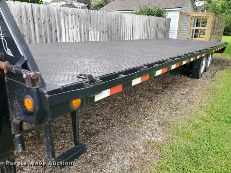 image for item DF7537 2010 PJ FS282 equipment trailer