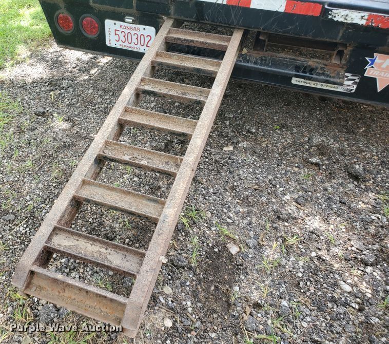 image for item DF7537 2010 PJ FS282 equipment trailer