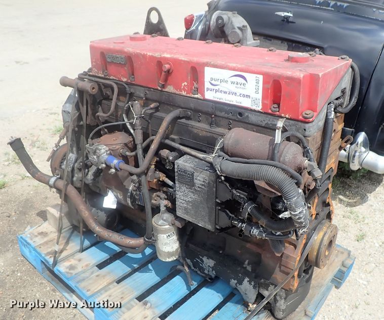 image for item DG2407 Cummins M11-400E diesel engine
