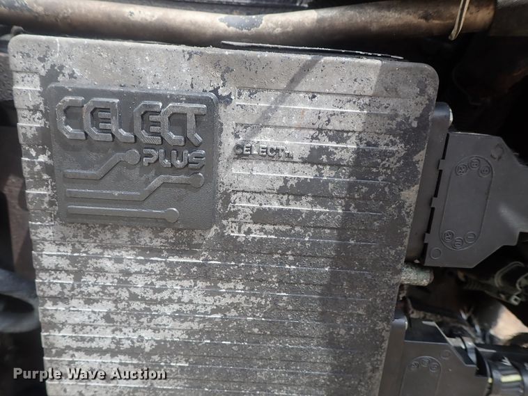 image for item DG2407 Cummins M11-400E diesel engine