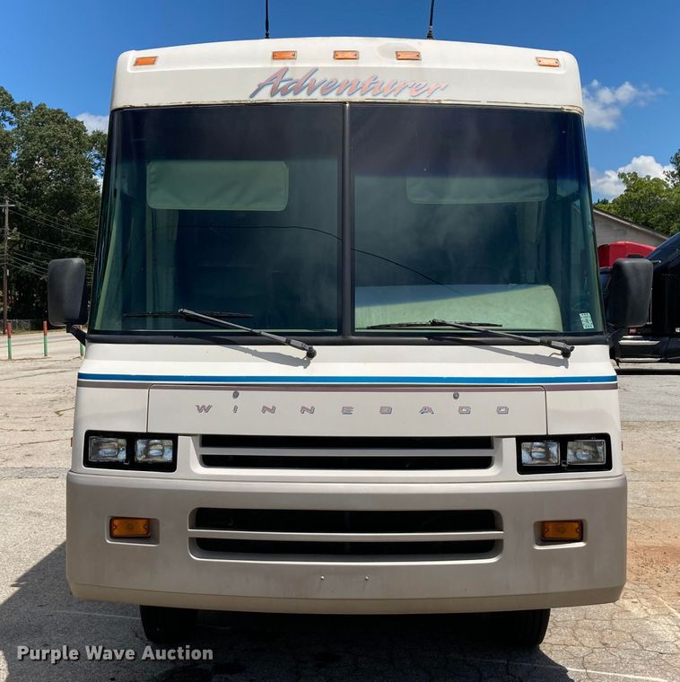 image for item DG6879 1994 Winnebago WCG32RQ  RV