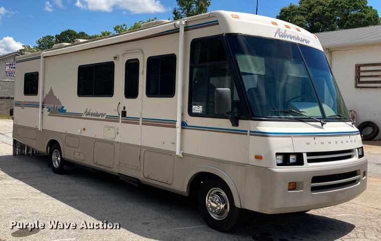 image for item DG6879 1994 Winnebago WCG32RQ  RV