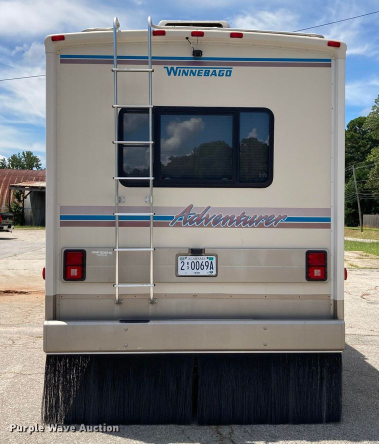 image for item DG6879 1994 Winnebago WCG32RQ  RV