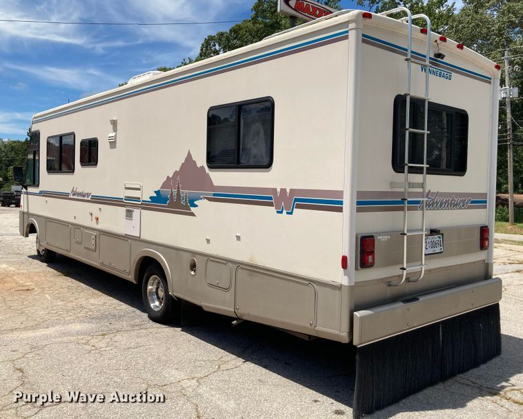 image for item DG6879 1994 Winnebago WCG32RQ  RV