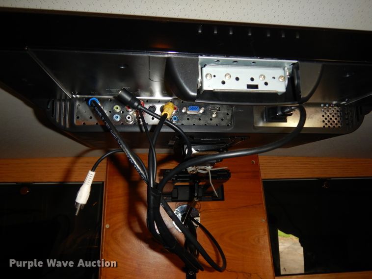 image for item DG6879 1994 Winnebago WCG32RQ  RV