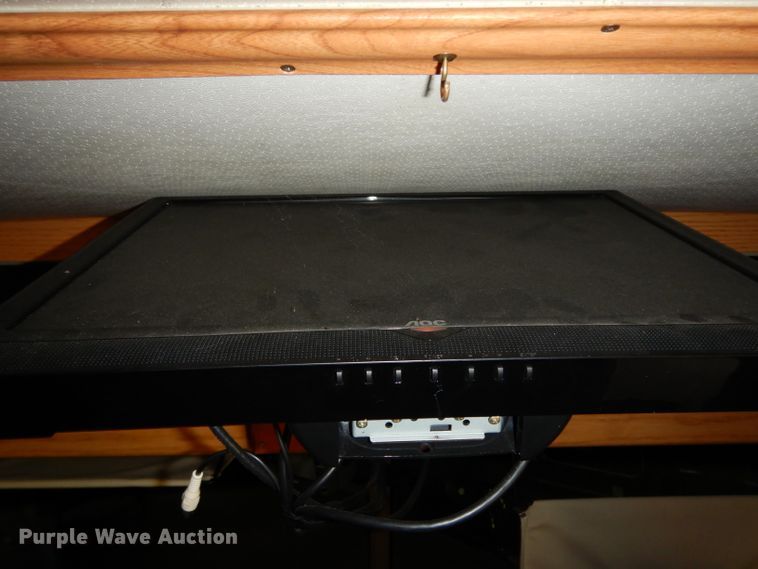 image for item DG6879 1994 Winnebago WCG32RQ  RV