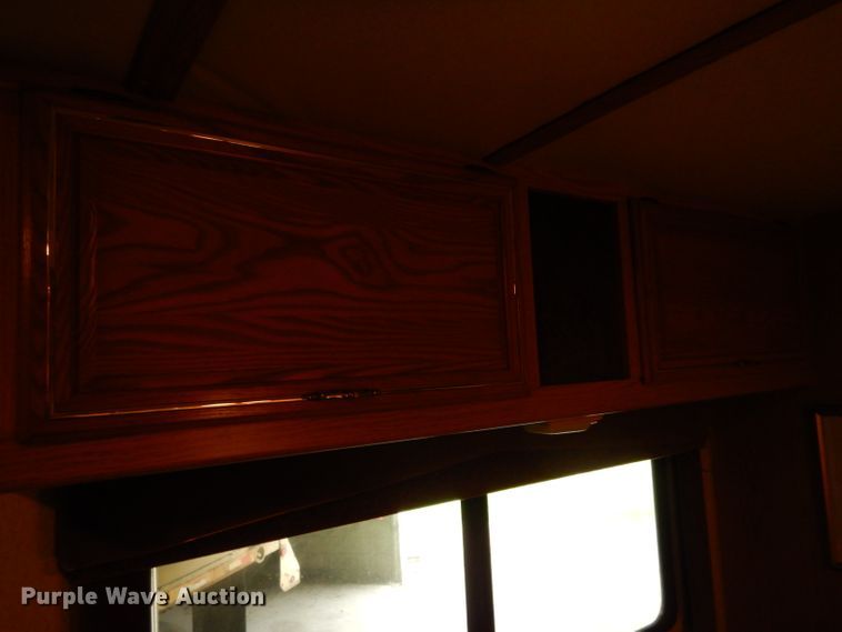 image for item DG6879 1994 Winnebago WCG32RQ  RV