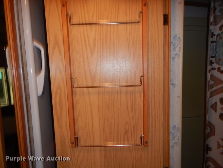 image for item DG6879 1994 Winnebago WCG32RQ  RV